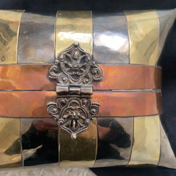 Pillow Purse - Picture 5 of 6